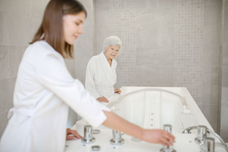 Best Walk-in Tub Installation Contractors in Maryland Heights, MO